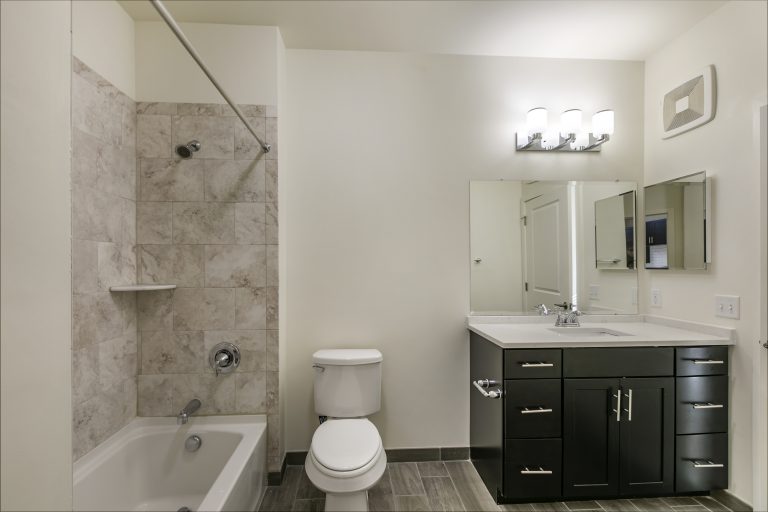 COLLINGS AT LUMBERYARD 101 768x512