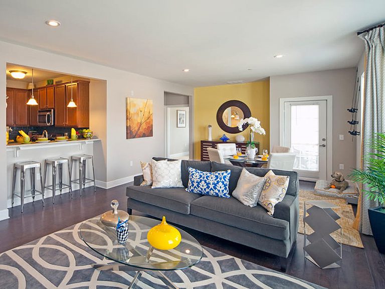 Merion Cross Keys Livingroom 01 768x576