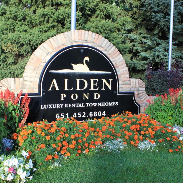3300 Alden Pond Lane Pet Friendly in Eagan, Minnesota