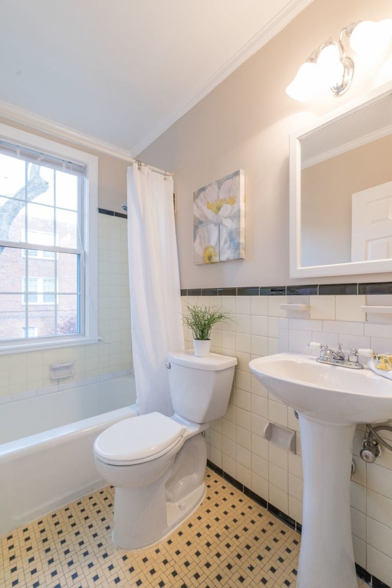 11 Maple One Bedroom Apartment for Rent at Manor House 768x1151