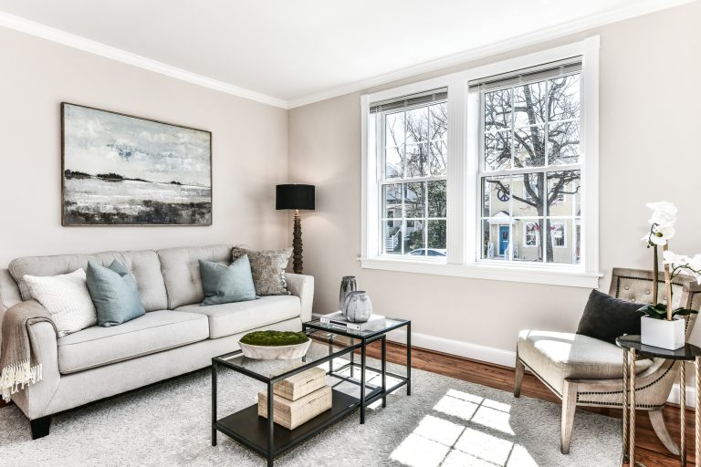 21 Magnolia Grand Foyer Apartment at Manor House 1 768x512