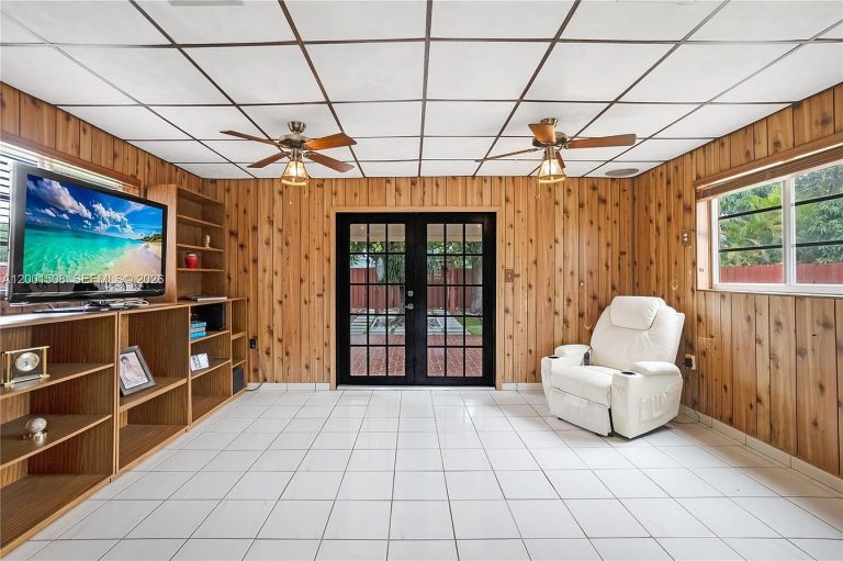 house2 768x511